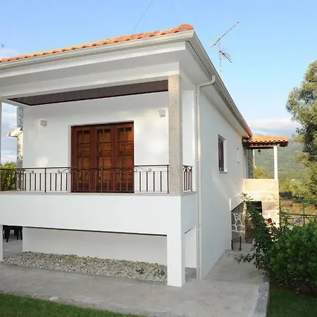 Refugio Dos 3 Passos * Lanhas