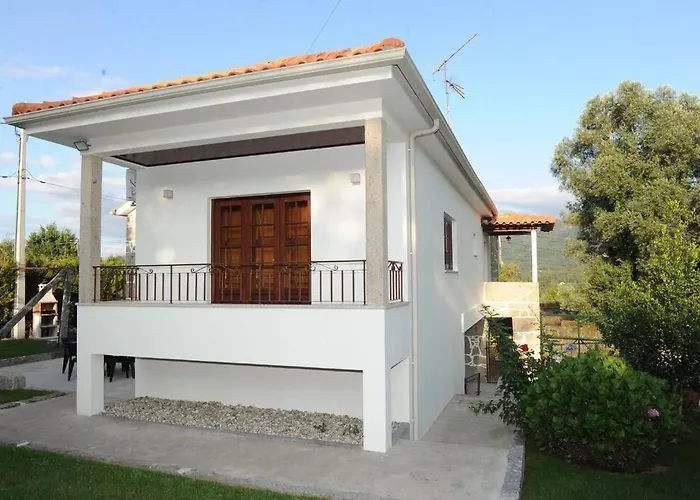 Refugio Dos 3 Passos * Lanhas